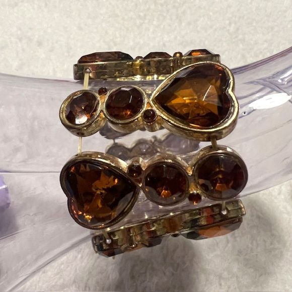 Brown Amber Heart Rhinestone Elastic Bracelet - Picture 3 of 5